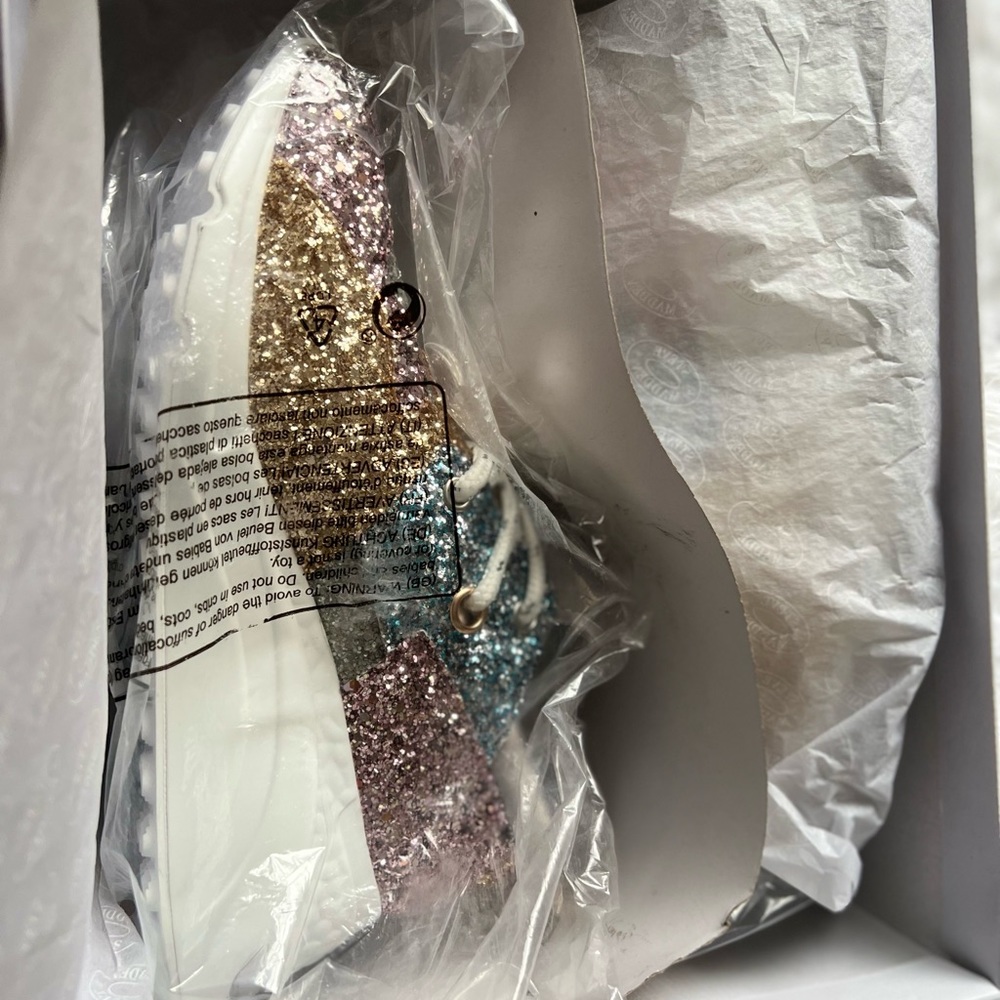 Steve Madden Glitter Cliff Sneakers *Limited Edition* - Picture 12 of 12